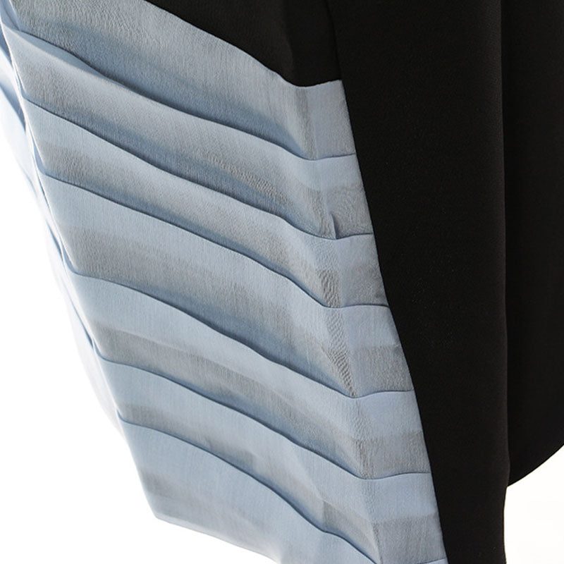 Asymmetrical Contrast Pleated Panel Round Neck Sleeveless Dress
