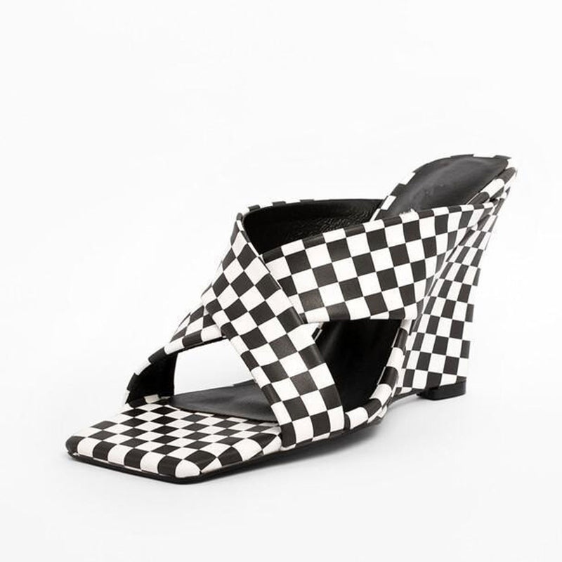 Chic Checkerboard Effect Patent Leather Square Toe Wedge Mules - Black