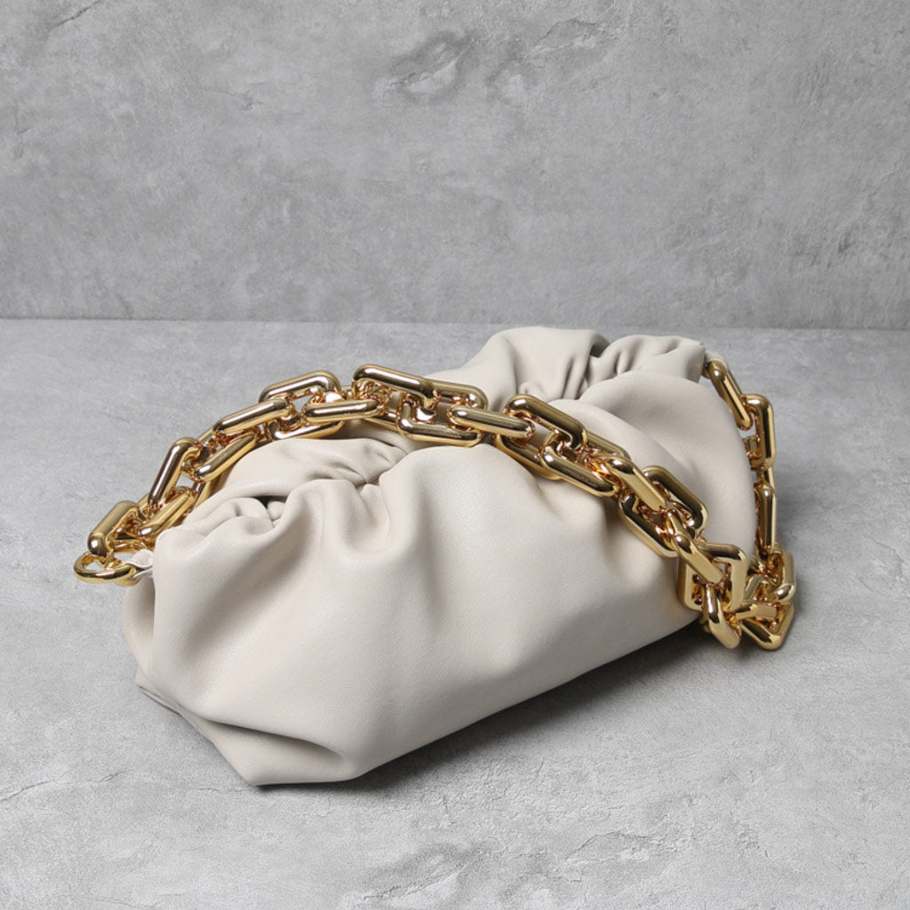 Chunky Chain Link Gathered Leather Cloud Clutch Bag - Beige – Luxedress
