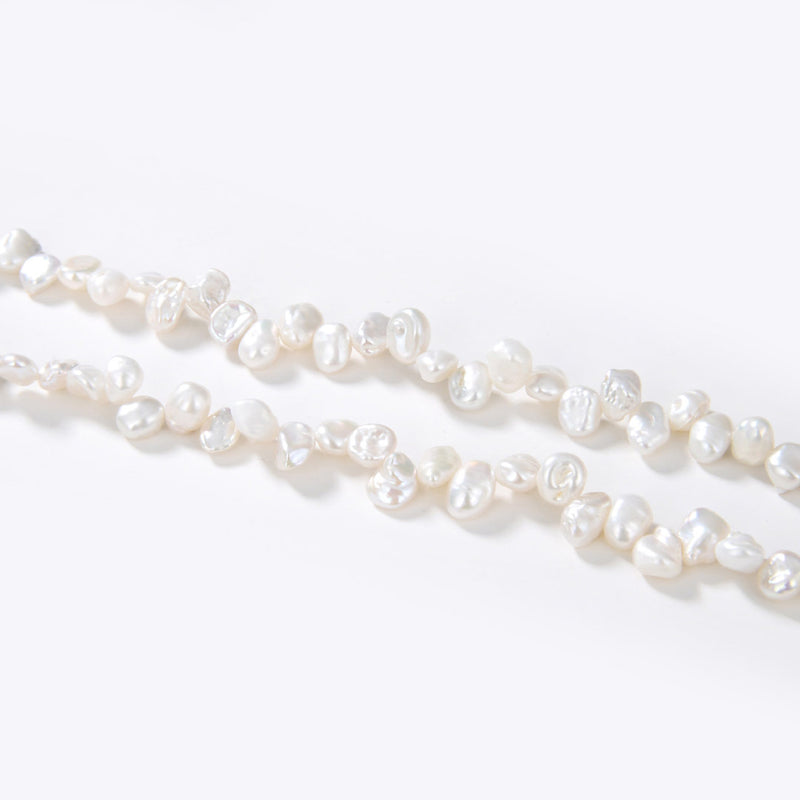 Elegant-Inspiration Baroque Pearl Designer Choker Necklace - White