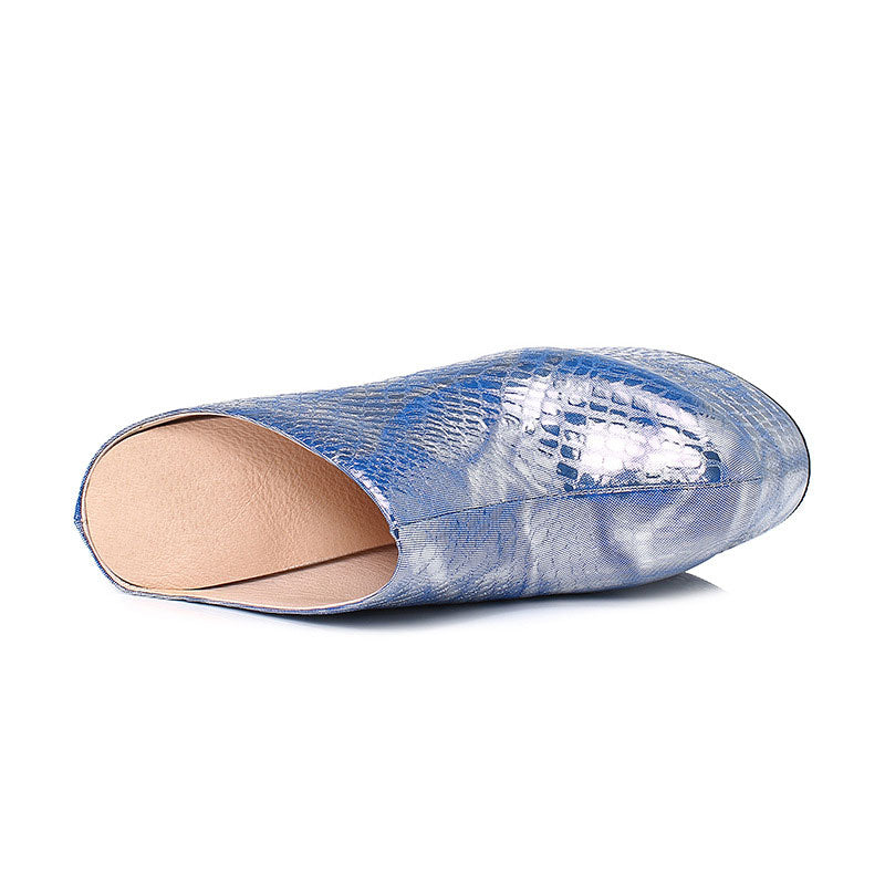 Metallic Round Toe Rock Textured Chunk Heel Platform Sandals - Blue