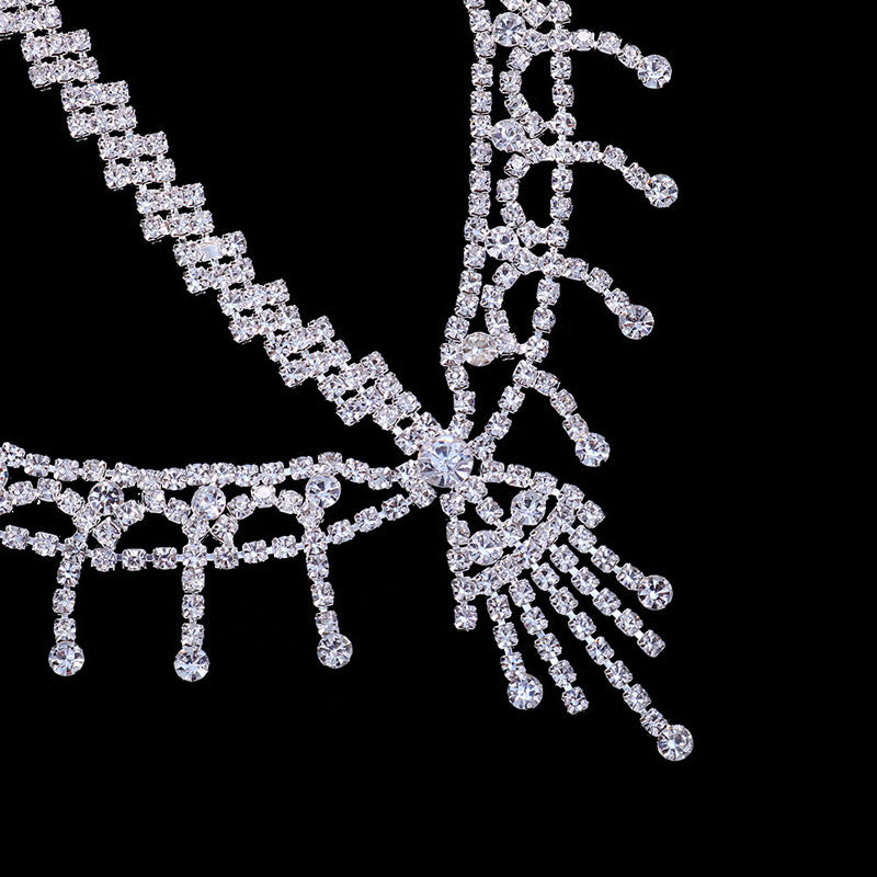 Retro Flapper Rhinestone Embellished Tassel Head Chain - Silver